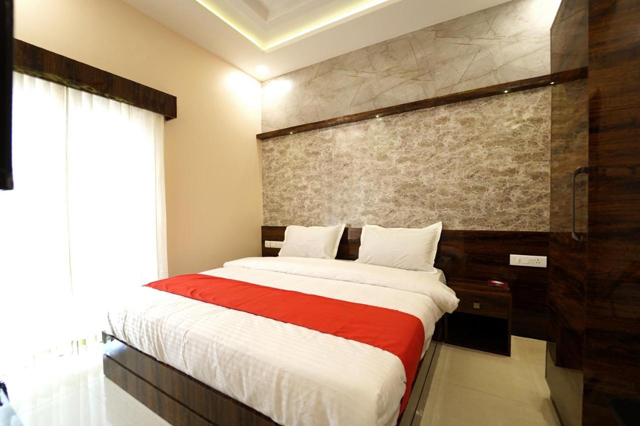 Ss Crown Inn Bangalore Exterior photo