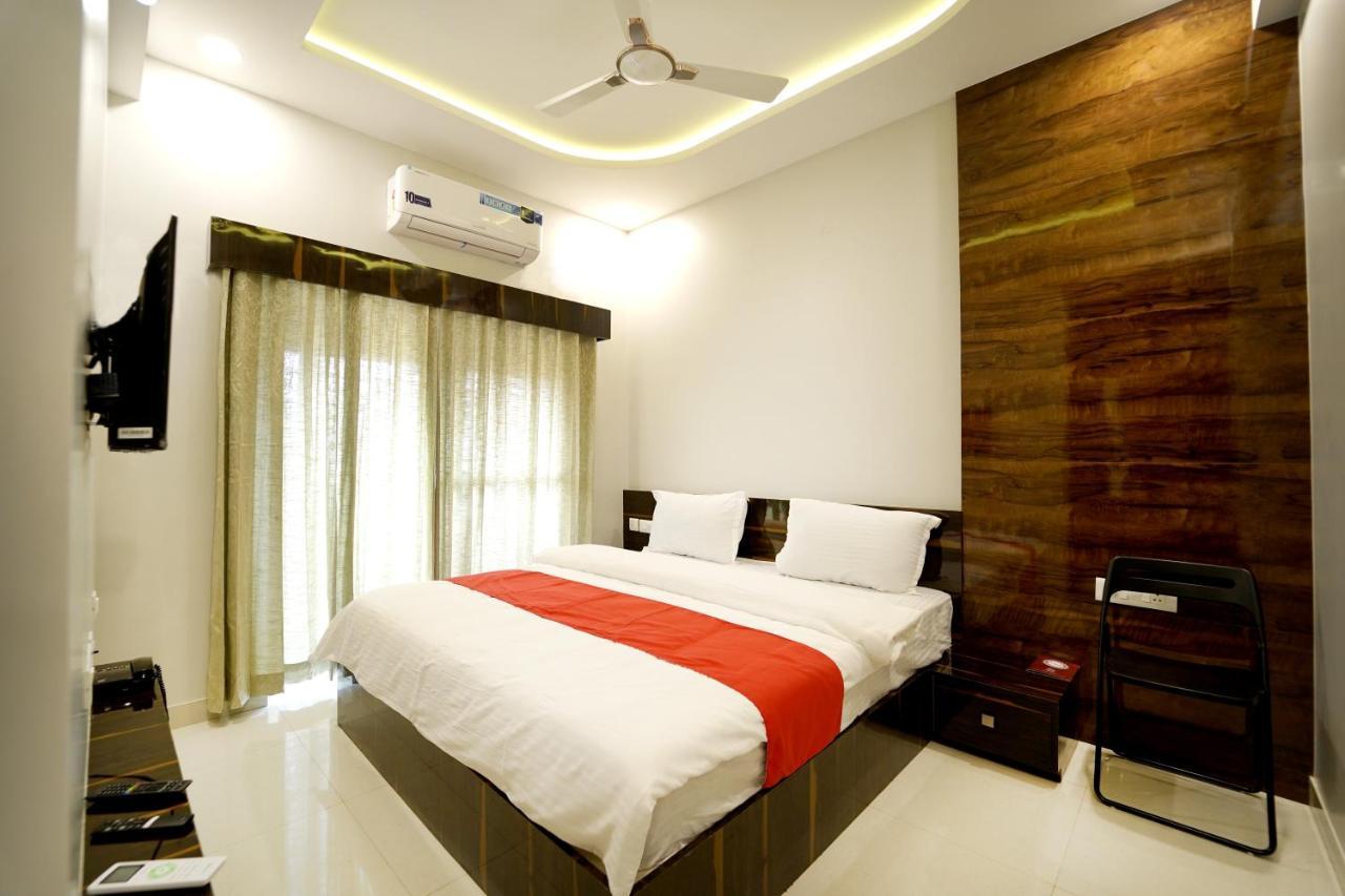 Ss Crown Inn Bangalore Exterior photo